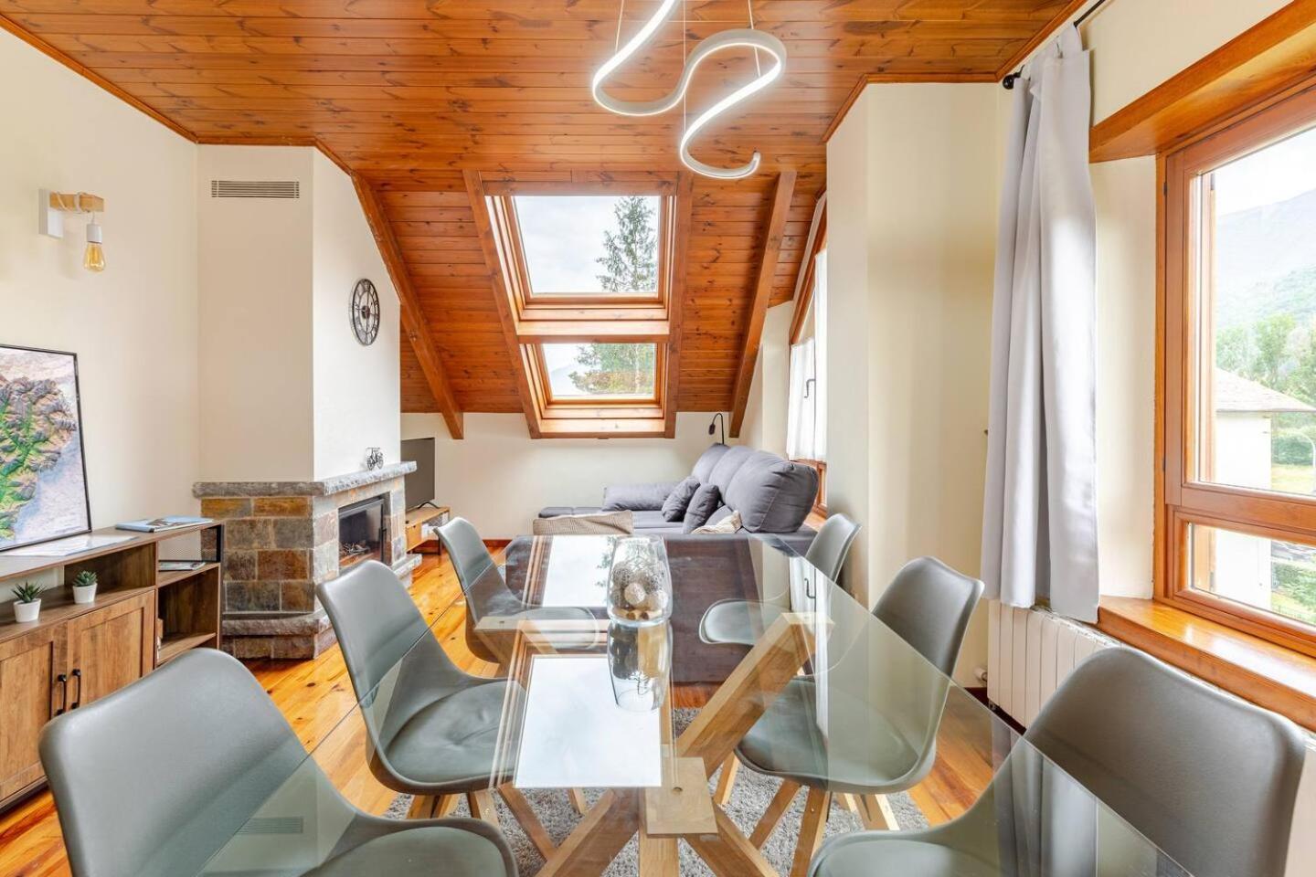 Family Attic Esterri Esterri d'Àneu Zewnętrze zdjęcie